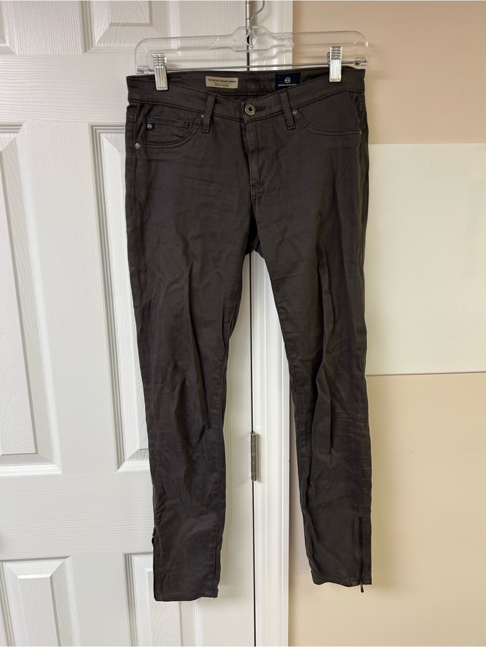 AG Adriano Goldschmied The Zip Up Ankle Legging Skinny Jeans